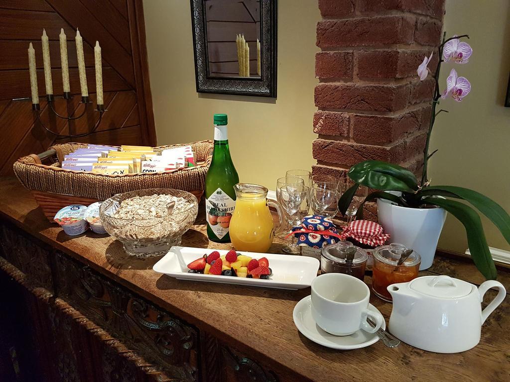 Tumbling Weir Hotel Ottery St Mary Exteriér fotografie